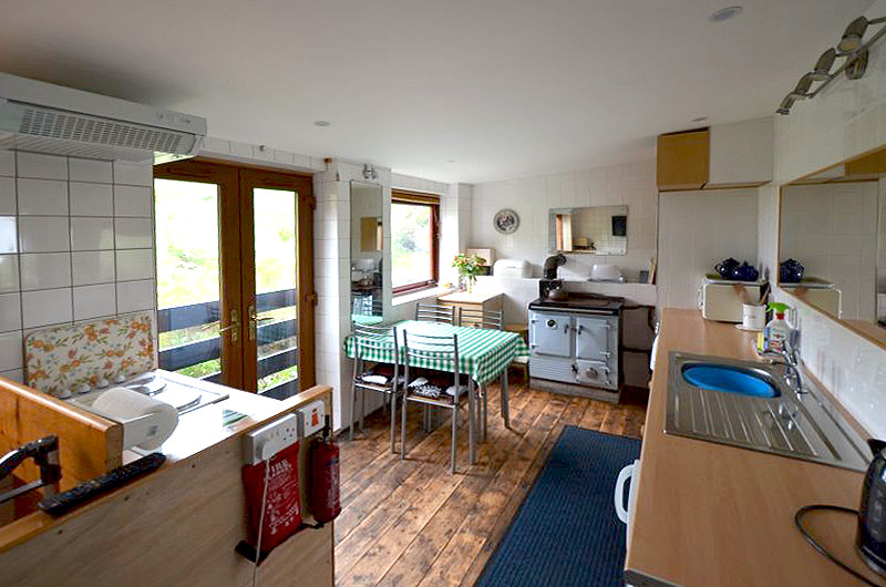 sea-captains-house-kitchen-01 – Self Catering Accommodation Mull of ...